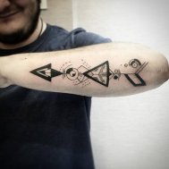 geometrik dövme line work tattoo
