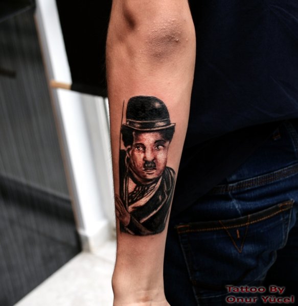 charlie chaplin dövme
