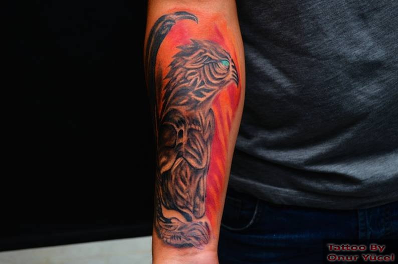 horus ruzgar tanrısı dövmesi