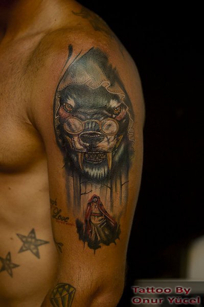 kırmızı başlıklı kız dövmesi