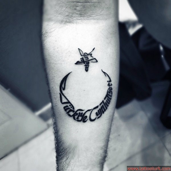 tc dövmesi ay yıldız tattoo