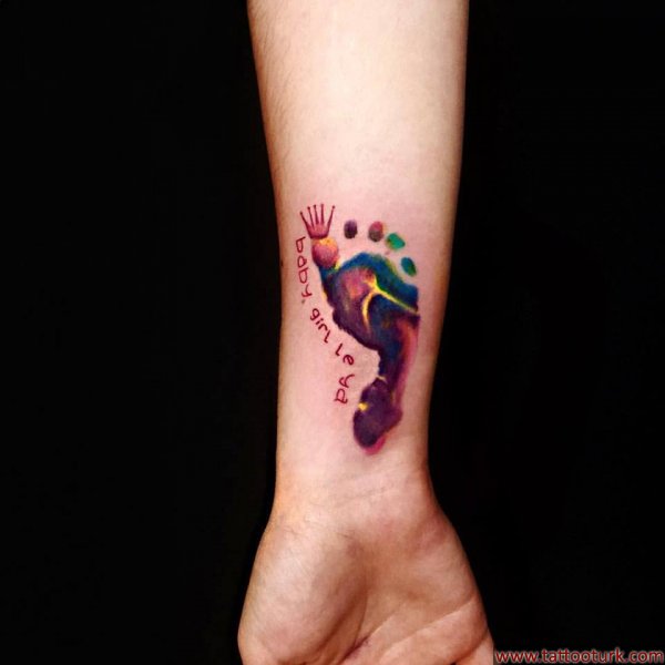 ayak izi dövmesi foot print baby girl lea tattoo