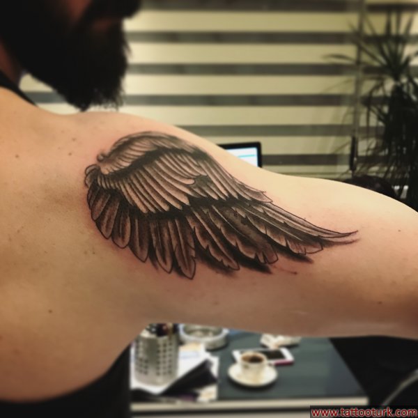 kanat dövmesi ankara madline tattoo