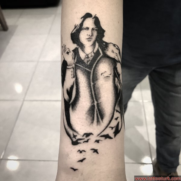 oscar wilde dövmesi